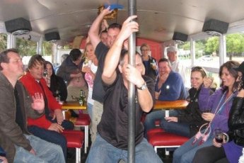 piggys-party-bus 19051